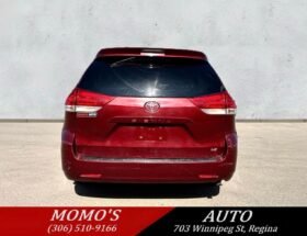 2011 Toyota Sienna LE Van