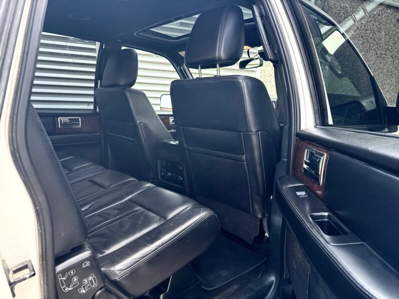 
								2015 Lincoln Navigator L (Long-Wheel base) AWD full									