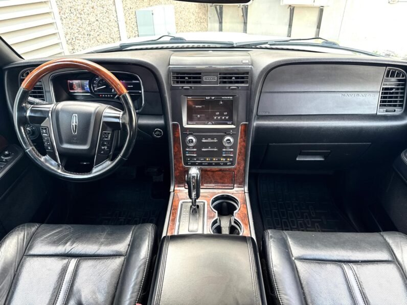 
								2015 Lincoln Navigator L (Long-Wheel base) AWD full									