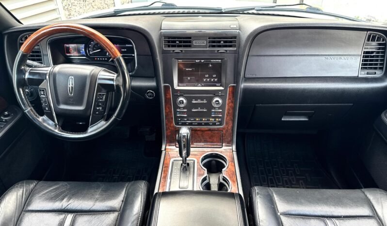 
								2015 Lincoln Navigator L (Long-Wheel base) AWD full									