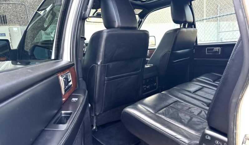 
								2015 Lincoln Navigator L (Long-Wheel base) AWD full									