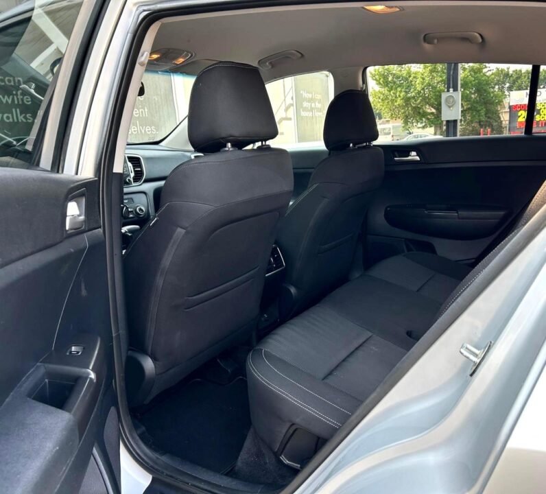
								2017 Kia Sportage LX AWD SUV full									