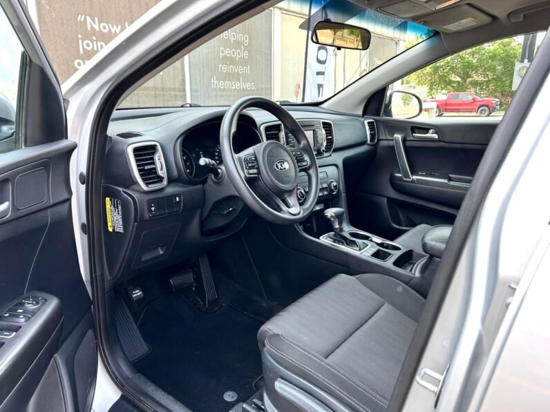 
								2017 Kia Sportage LX AWD SUV full									