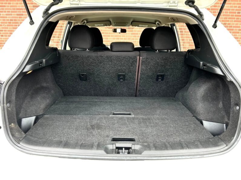 
								2019 Nissan Qashqai SL AWD full									