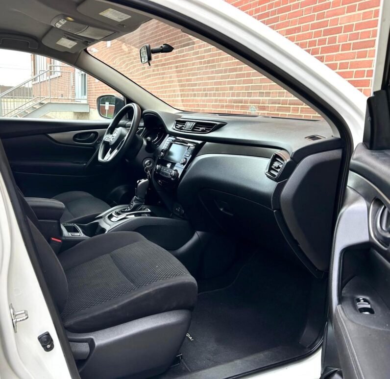 
								2019 Nissan Qashqai SL AWD full									