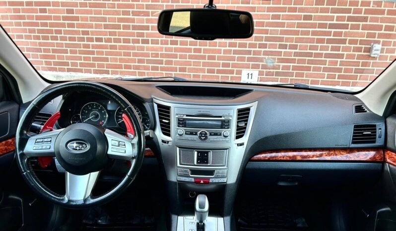 
								2011 Subaru Outback Limited AWD SUV full									
