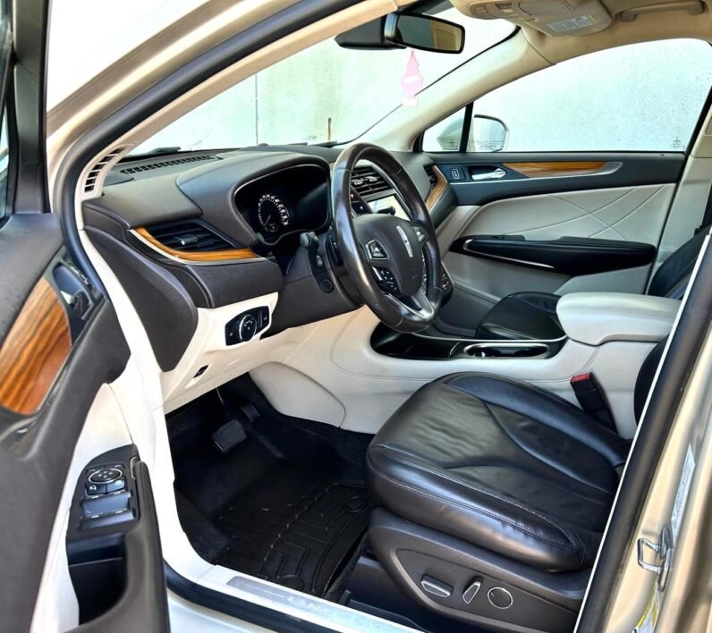 
								2017 Lincoln MKC Select AWD SUV full									