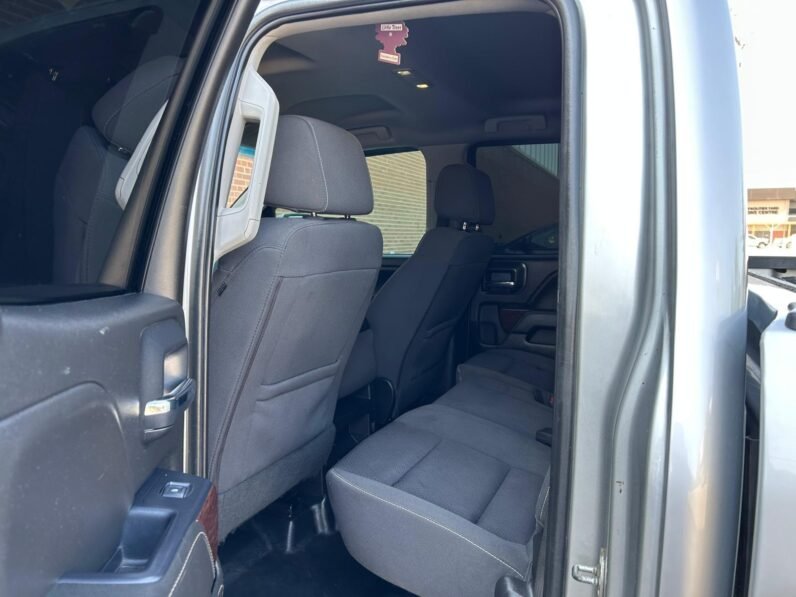 
								2019 GMC Sierra 1500 4×4 full									