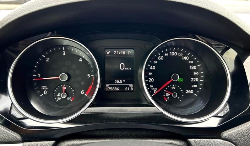 
								2015 Volkswagen Jetta TDI full									