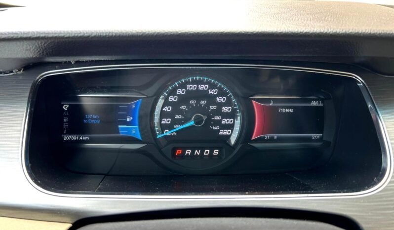
								2013 Ford Taurus SEL Sedan full									