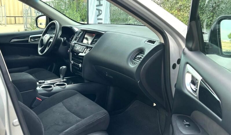 
								2015 Nissan Pathfinder S AWD SUV. full									