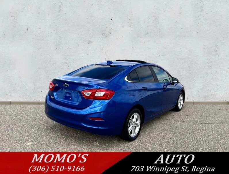 
								2017 Chevrolet Cruze LT Sedan full									