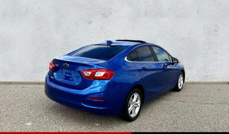 
								2017 Chevrolet Cruze LT Sedan full									