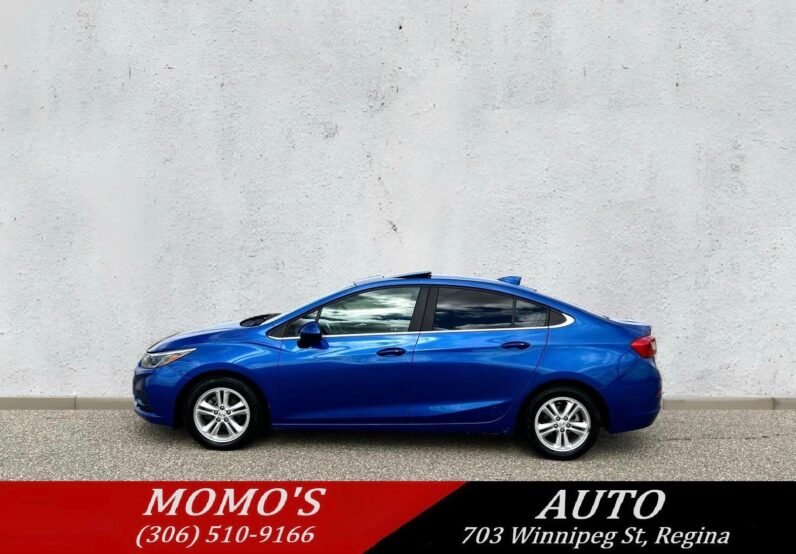 
								2017 Chevrolet Cruze LT Sedan full									