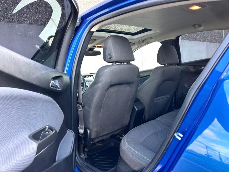 
								2017 Chevrolet Cruze LT Sedan full									