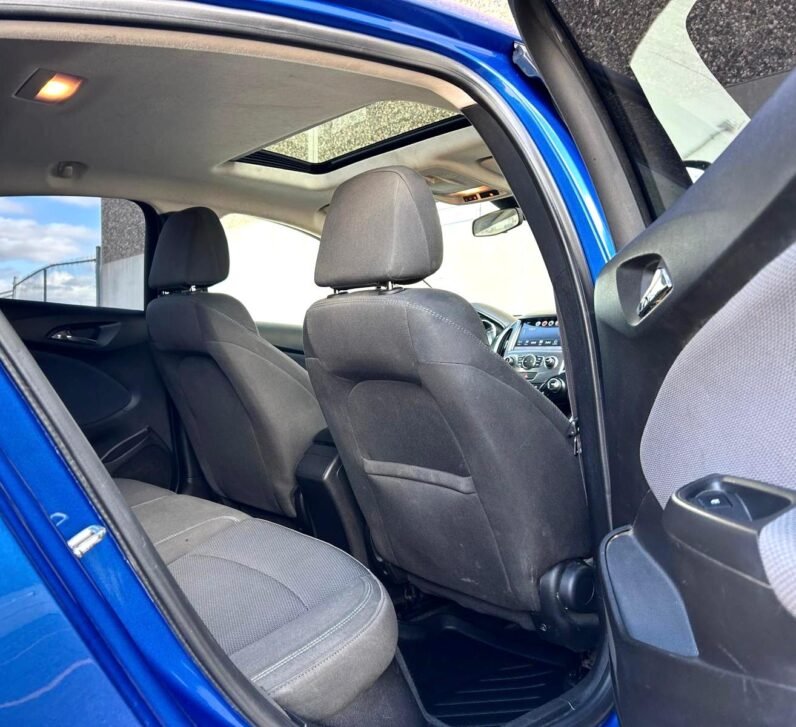 
								2017 Chevrolet Cruze LT Sedan full									