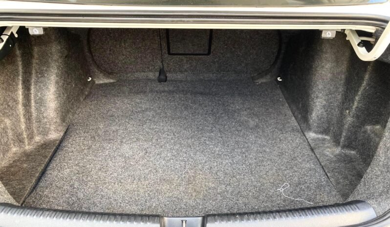 
								2012 Volkswagen Jetta GLI Sedan full									