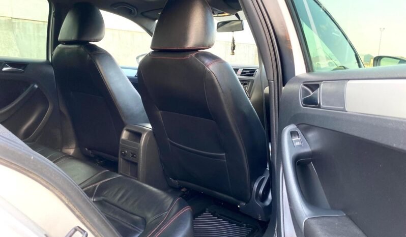 
								2012 Volkswagen Jetta GLI Sedan full									