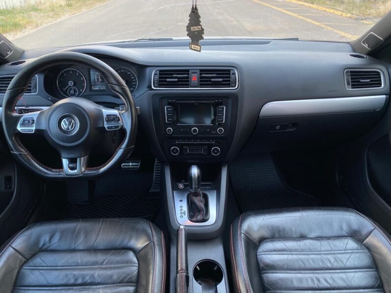 
								2012 Volkswagen Jetta GLI Sedan full									