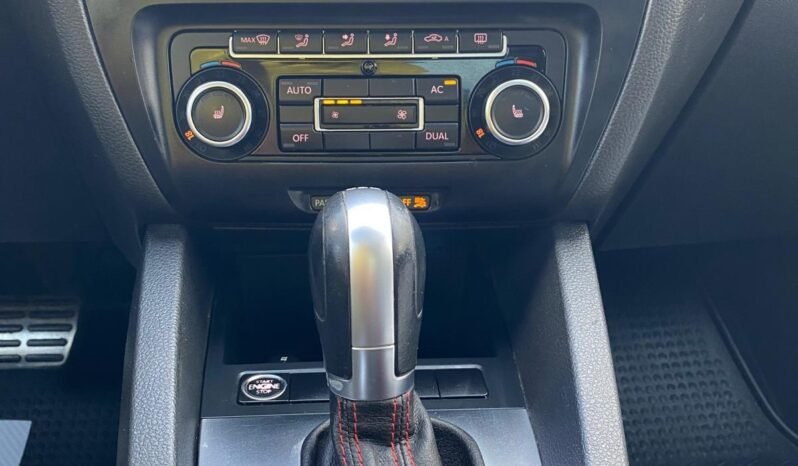 
								2012 Volkswagen Jetta GLI Sedan full									