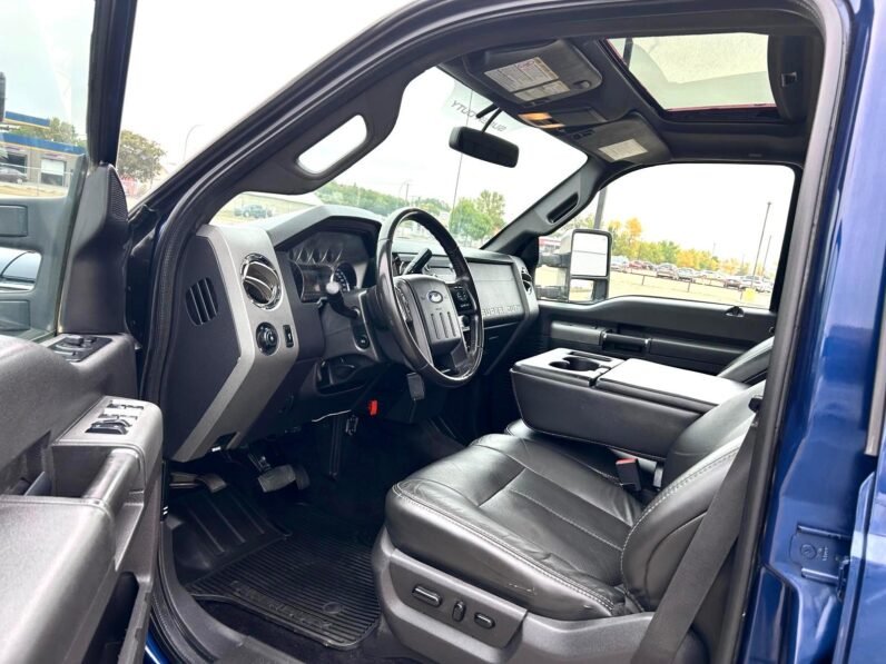
								2011 Ford F350 Limited 6.7L Powerstroke Diesel Crewcab 4×4. Automatic full									