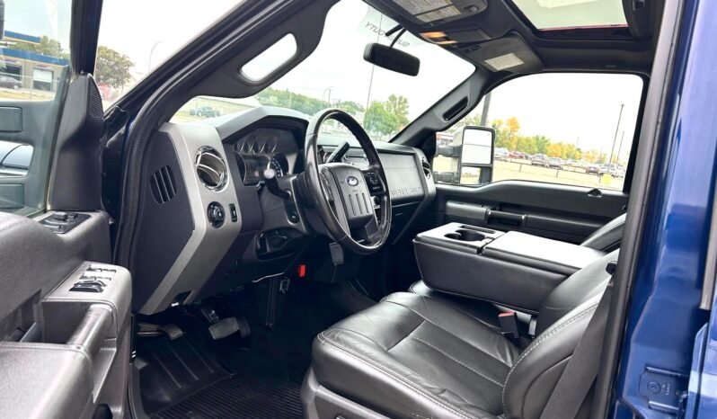 
								2011 Ford F350 Limited 6.7L Powerstroke Diesel Crewcab 4×4. Automatic full									
