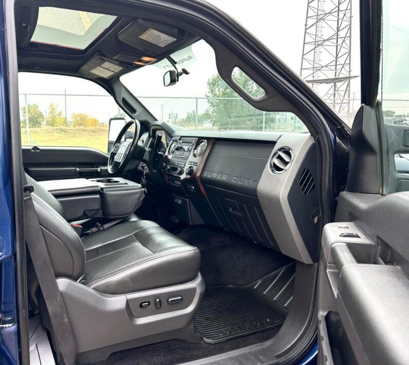 
								2011 Ford F350 Limited 6.7L Powerstroke Diesel Crewcab 4×4. Automatic full									