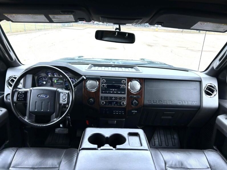 
								2011 Ford F350 Limited 6.7L Powerstroke Diesel Crewcab 4×4. Automatic full									