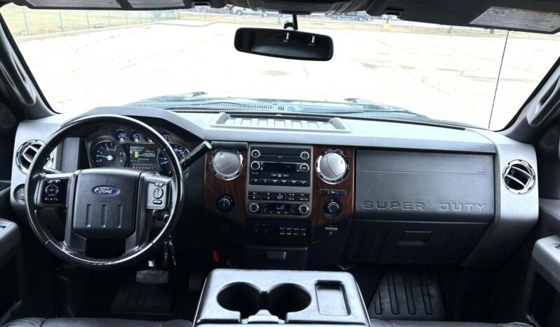 
								2011 Ford F350 Limited 6.7L Powerstroke Diesel Crewcab 4×4. Automatic full									