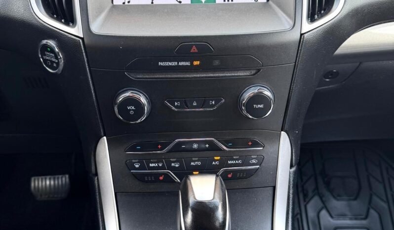 
								2016 Ford Edge SEL AWD SUV full									