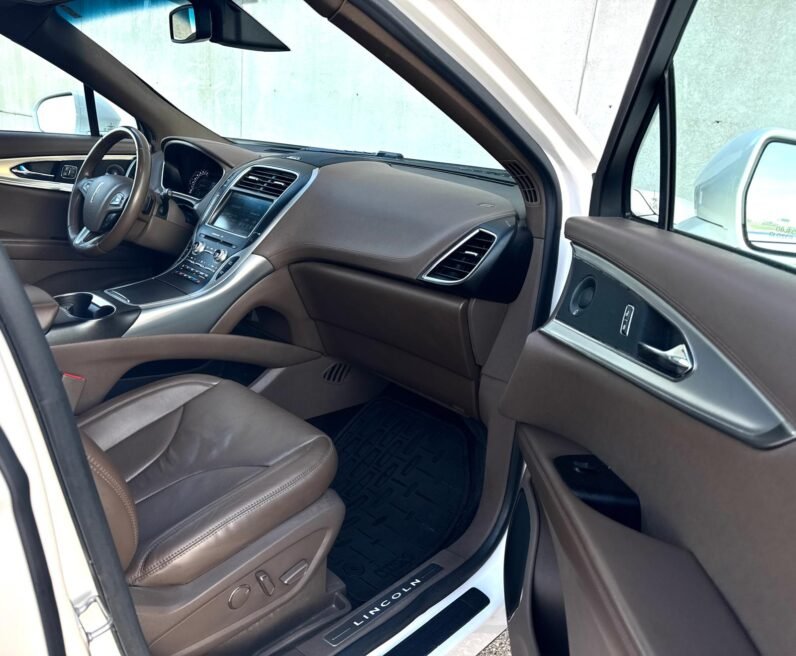 
								2016 Lincoln MKX Reserve AWD SUV full									