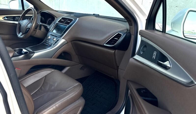 
								2016 Lincoln MKX Reserve AWD SUV full									
