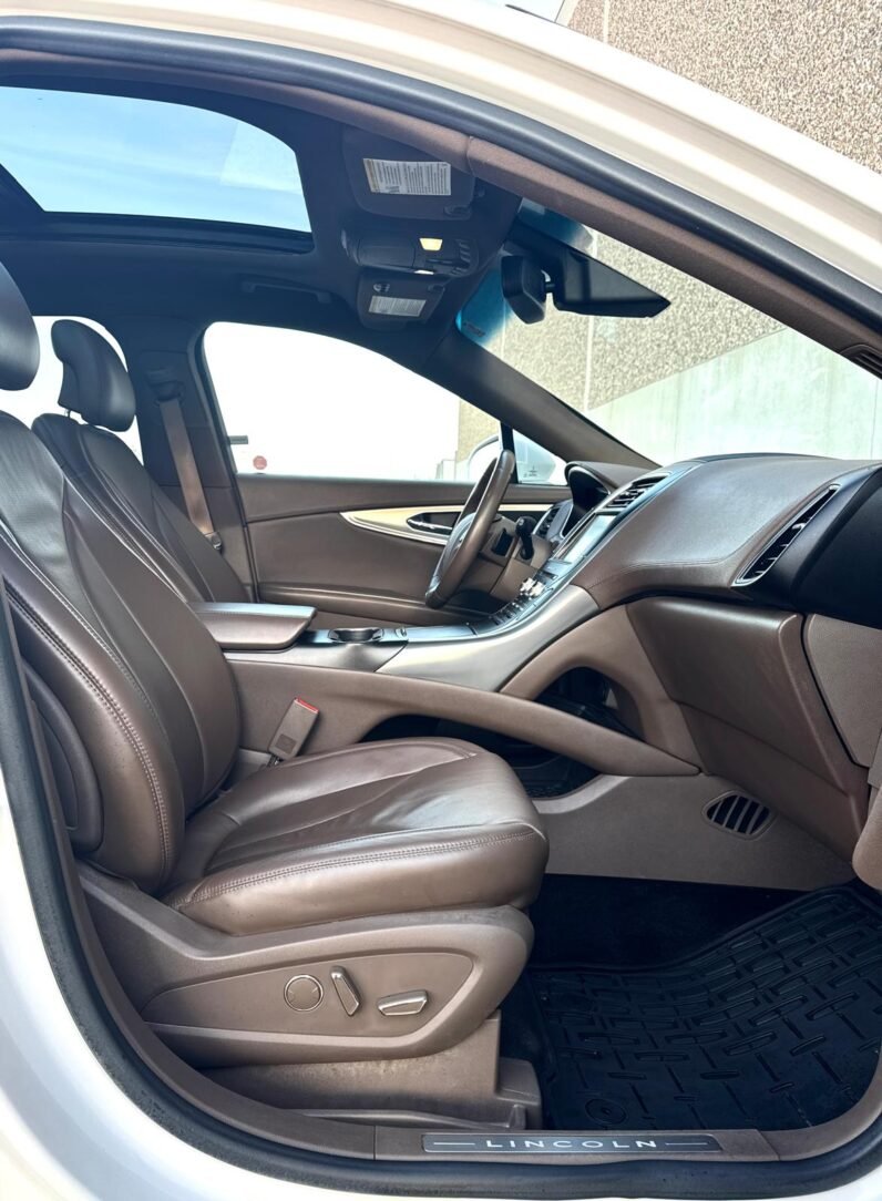 
								2016 Lincoln MKX Reserve AWD SUV full									