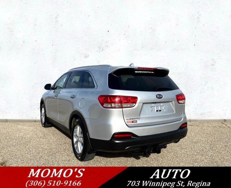 
								2017 Kia Sorento LX AWD SUV full									