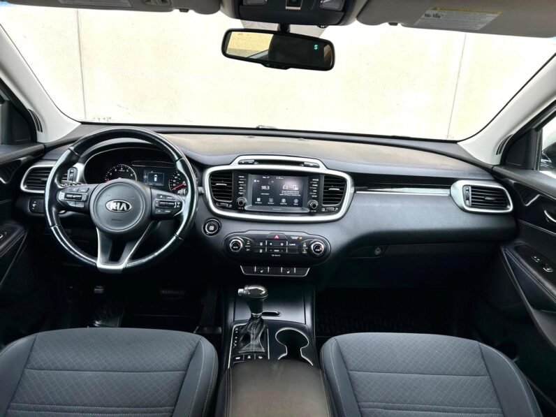 
								2017 Kia Sorento LX AWD SUV full									