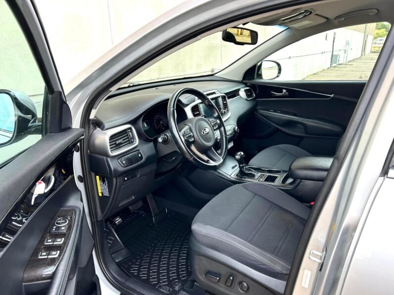 
								2017 Kia Sorento LX AWD SUV full									