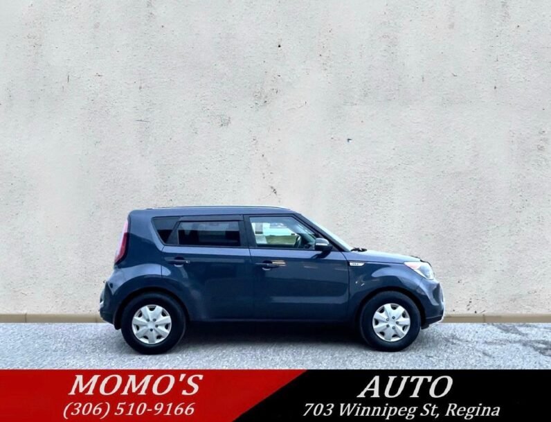 
								2015 Kia Soul + Hatchback full									