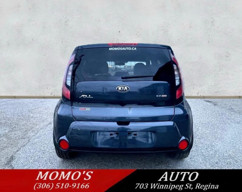 
								2015 Kia Soul + Hatchback full									