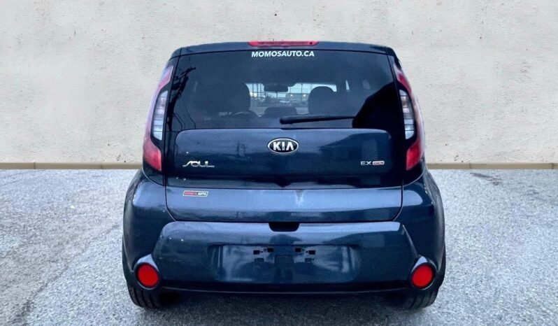 
								2015 Kia Soul + Hatchback full									