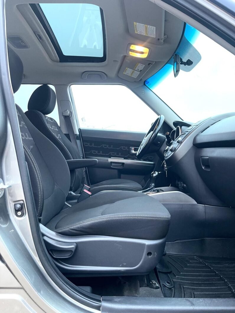 
								2013 Kia Soul 4U Hatchback full									