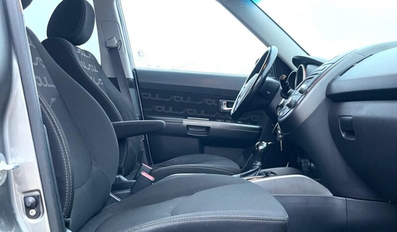 
								2013 Kia Soul 4U Hatchback full									