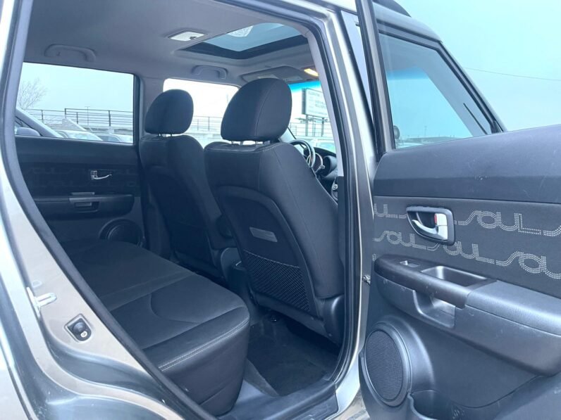 
								2013 Kia Soul 4U Hatchback full									