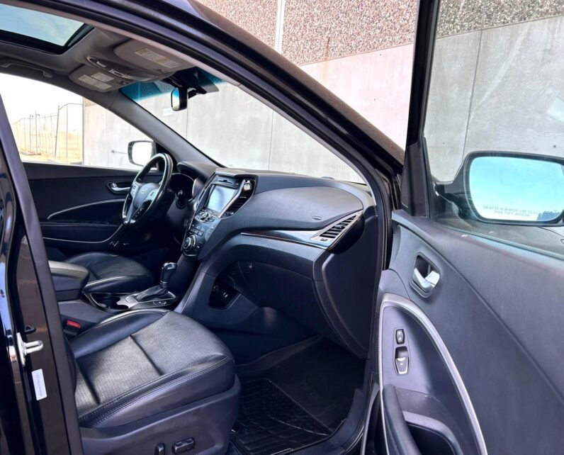 
								2013 Hyundai Santa Fe Limited AWD full									