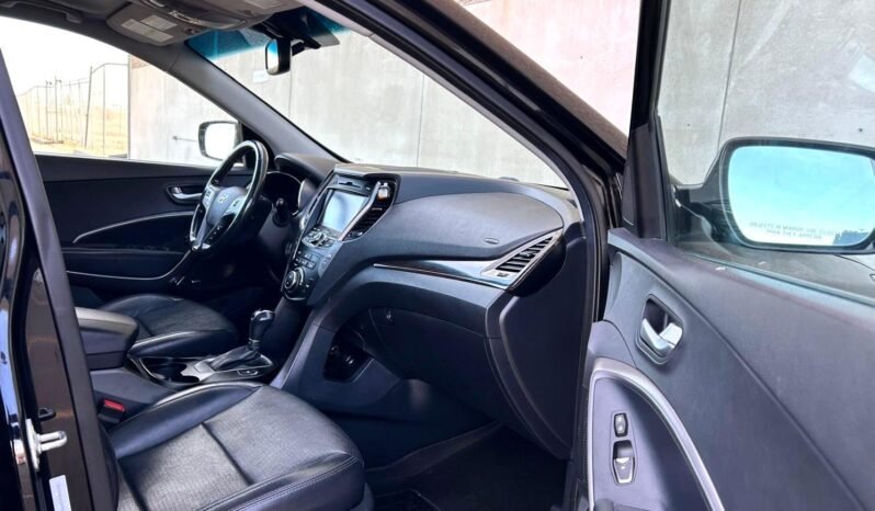 
								2013 Hyundai Santa Fe Limited AWD full									