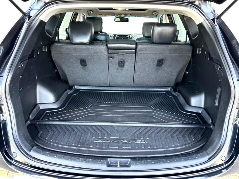 
								2013 Hyundai Santa Fe Limited AWD full									