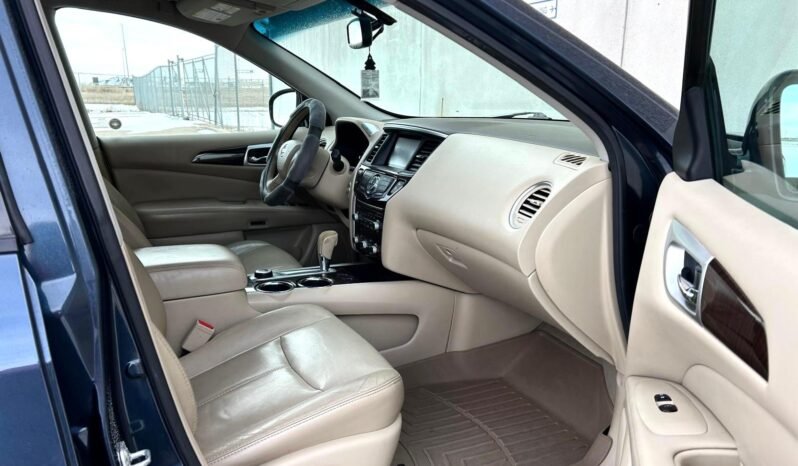 
								2014 Nissan Pathfinder SL AWD SUV full									