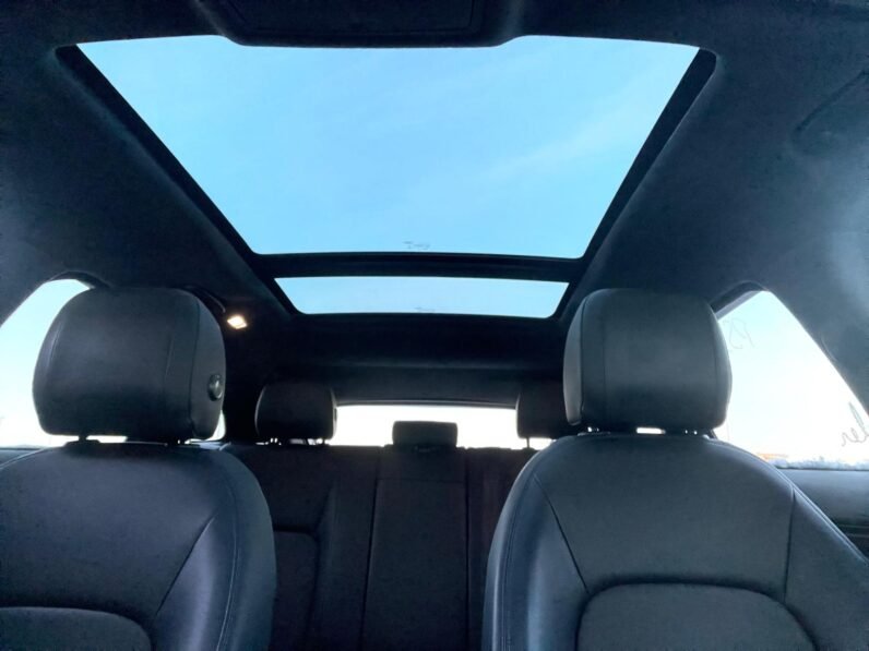 
								2019 Jaguar F-Pace 2.5T AWD SUV full									