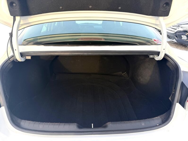 
								2021 Hyundai Elantra SEL Sedan full									