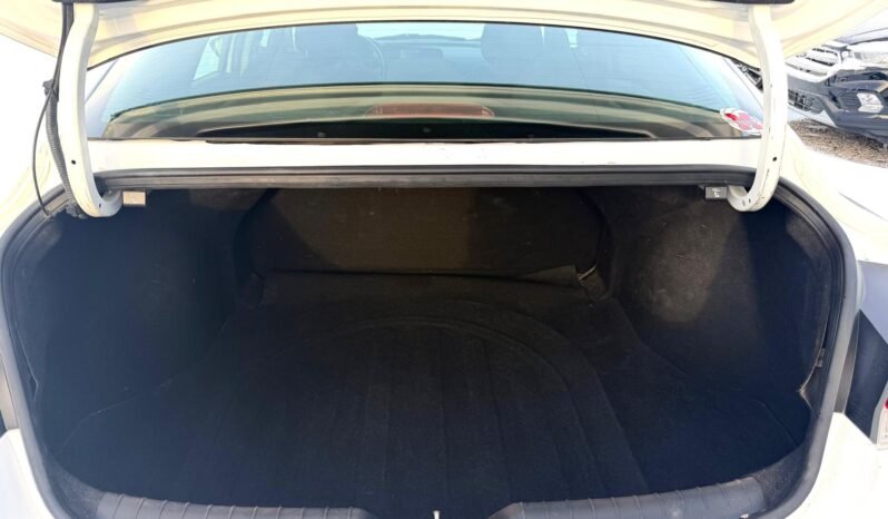 
								2021 Hyundai Elantra SEL Sedan full									