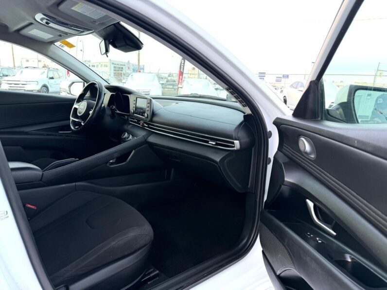 
								2021 Hyundai Elantra SEL Sedan full									